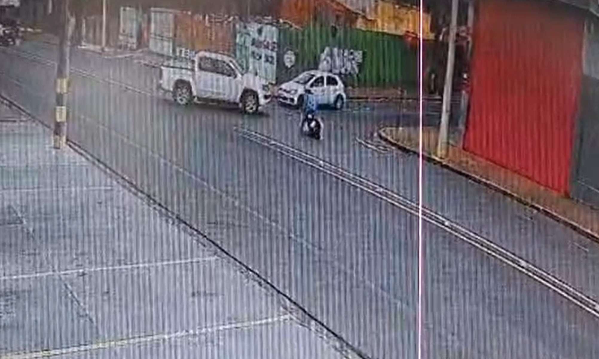 Vídeo: motociclista morre atropelada por caminhonete de sargento da PM - PMMG/Divulga&ccedil;&atilde;o