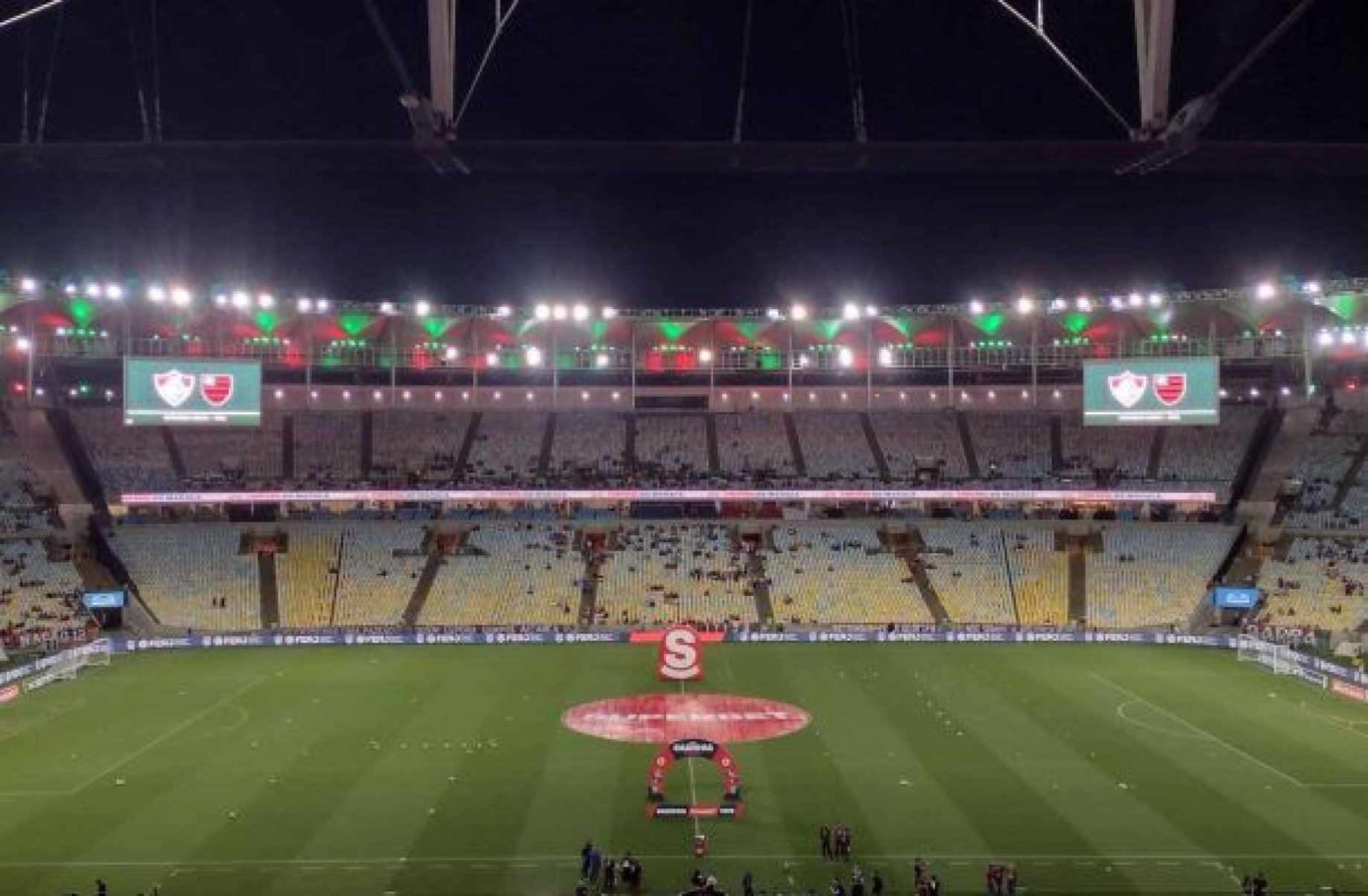 Três empresas têm interesse no naming rights do Maracanã