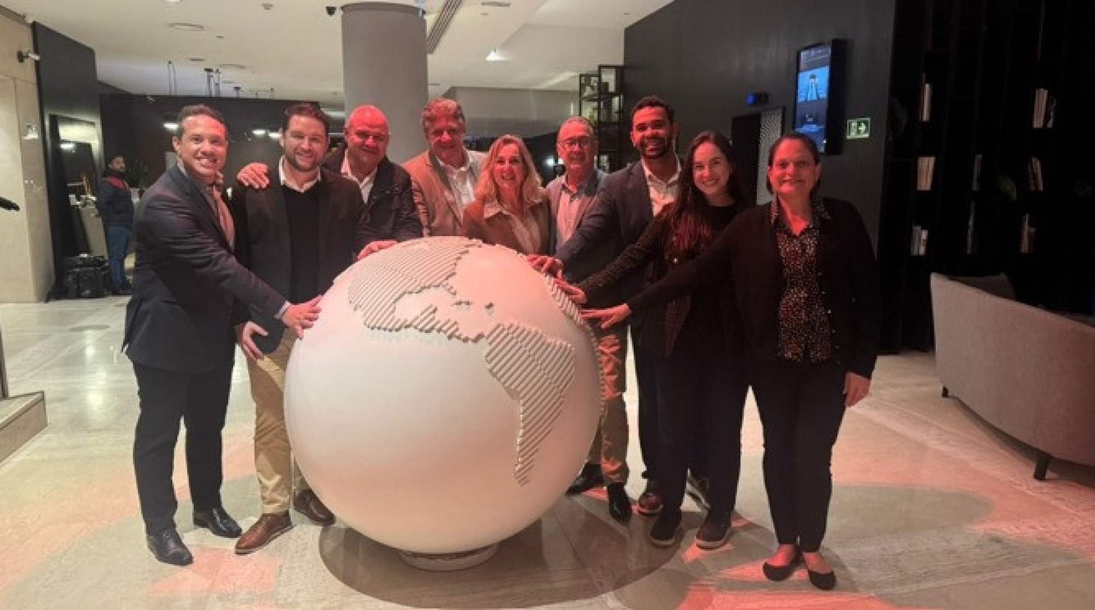 Hplus Hotelaria e Accor firmam aliança estratégica   