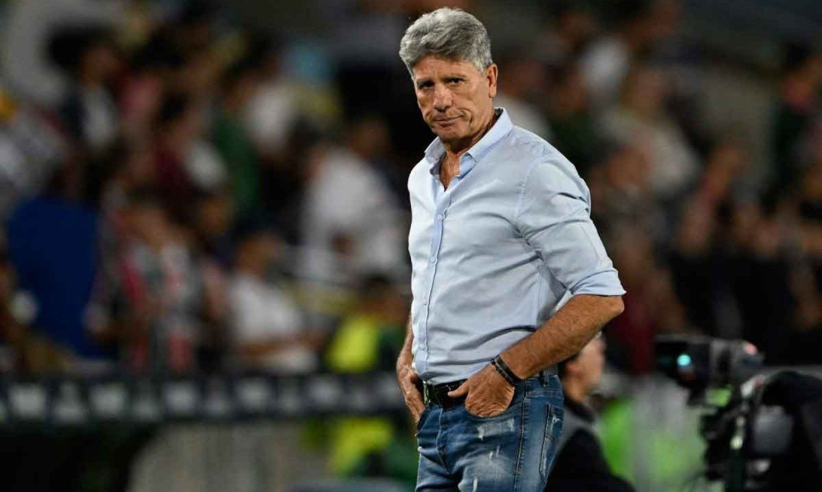 Após se destacar como jogador, Renato Portaluppi já soma 24 anos como treinador, mas parece desconfortável com algumas obrigações da profissão -  (crédito: Mauro PIMENTEL / AFP)