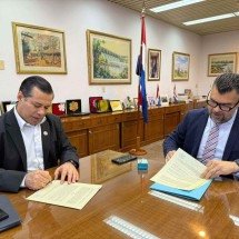 X8 Cloud lança projeto de infraestrutura de IA no Paraguai - DINO