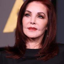 Priscilla Presley diz que Elvis quis contratar assassino para matar seu ex - heute