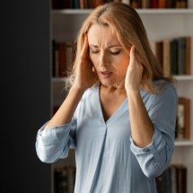 Aneurisma cerebral afeta mais mulheres: risco pode ser até 60% maior - FreePik