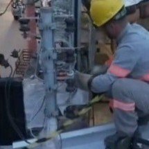Homem é eletrocutado quando instalava telhado de zinco na Grande BH - CBMMG/Divulgação