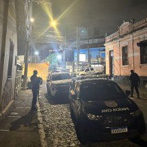 Homem é preso por cárcere privado de mulher e filhos no Cabana do Pai Tomás - PCMG