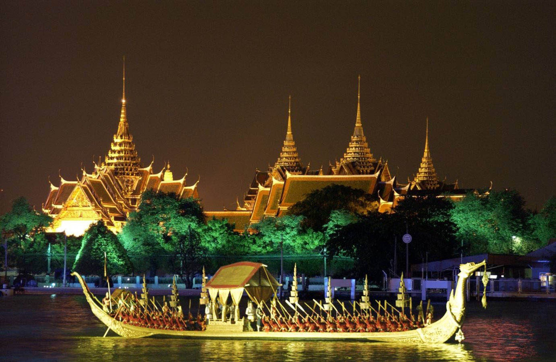  Em Bangkok, contemple o Wat Arun, o conhecido Templo do Amanhecer
-Visit Thailand/Divulgação- 