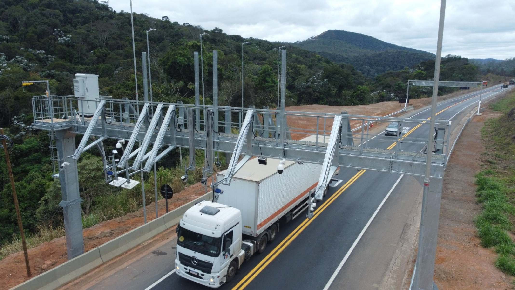 Pedágio na Rodovia da Morte começa a ser cobrado a partir de meia-noite