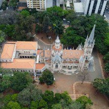 Padre pede ajuda para revitalização do entorno da Igreja Boa Viagem - Leandro Couri/EM/D.A Press