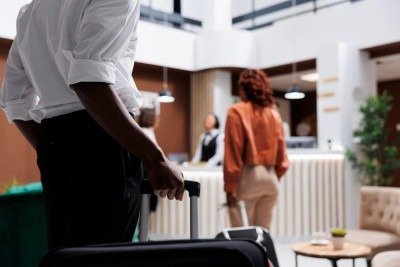 Portaria não estabelece um horário fixo para check-in e check-out. Essa definição é de responsabilidade dos próprios meios de hospedagem -  (crédito: FreePIK)