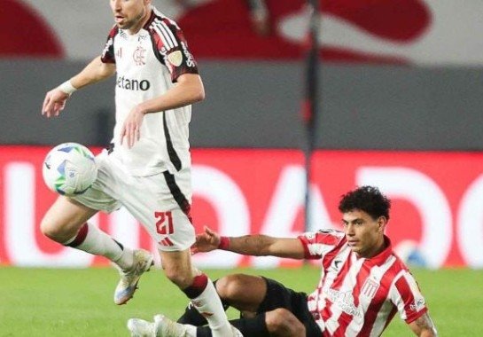 Atuações do Flamengo contra o Estudiantes: Rossi de vilão à Herói. Saúl brilhante