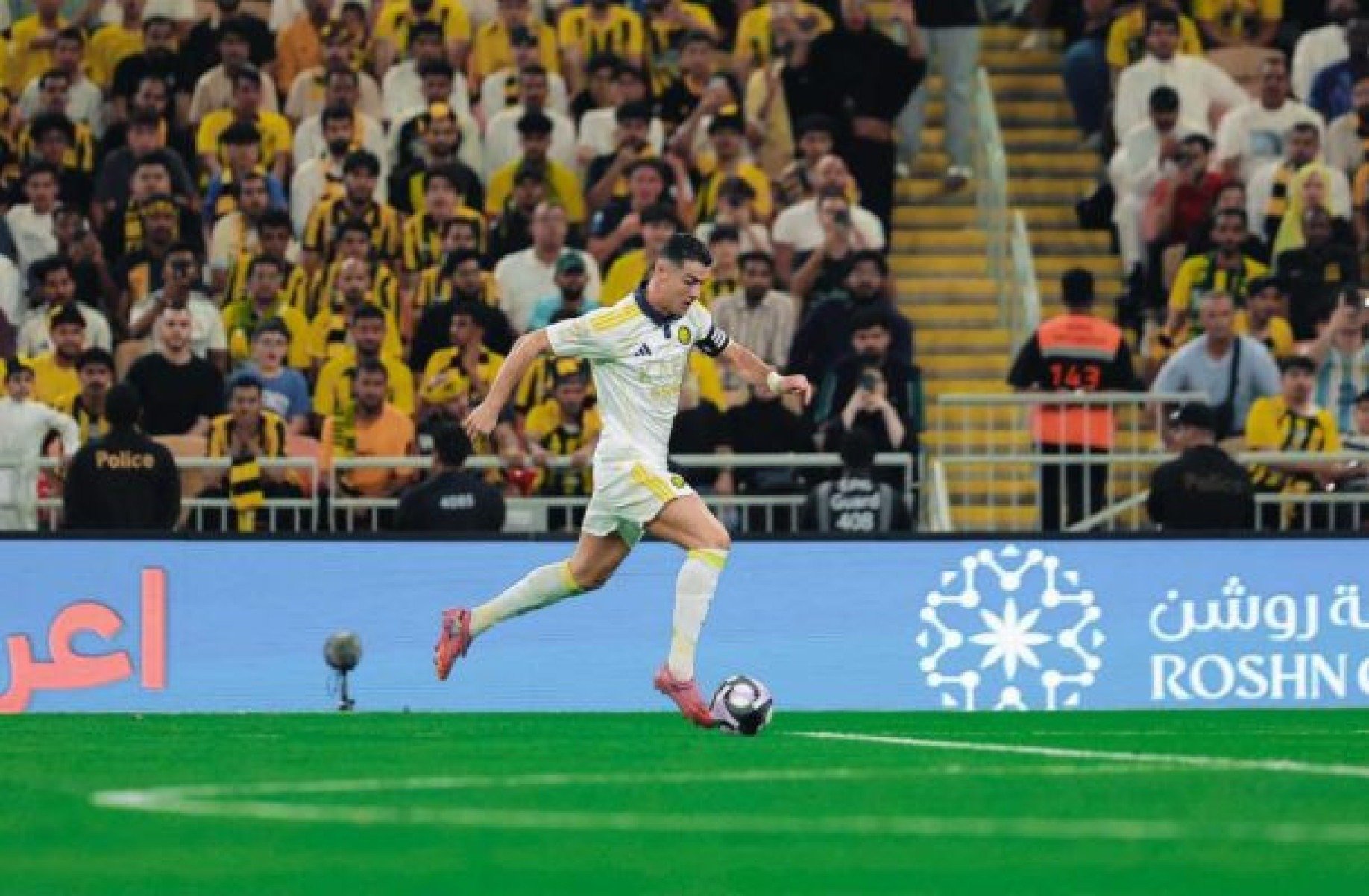 Cristiano Ronaldo marca, e Al-Nassr vence o clássico contra o Al-Ittihad