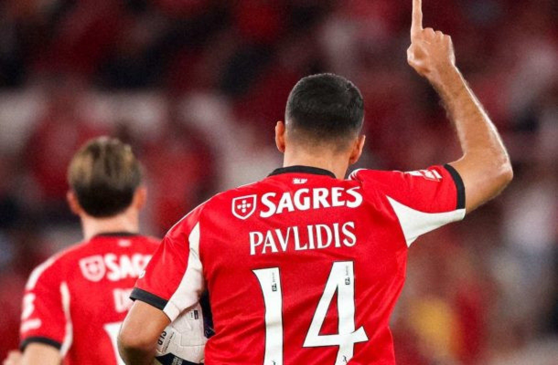 Benfica joga para o gasto e vence de virada o Gil Vicente pelo Português