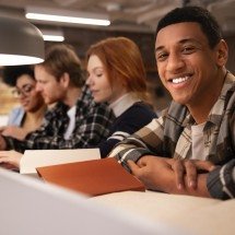 Trilhas de Futuro abre vagas para curso técnico em metalurgia em Sabará - Imagem: Freepik/Divulgação