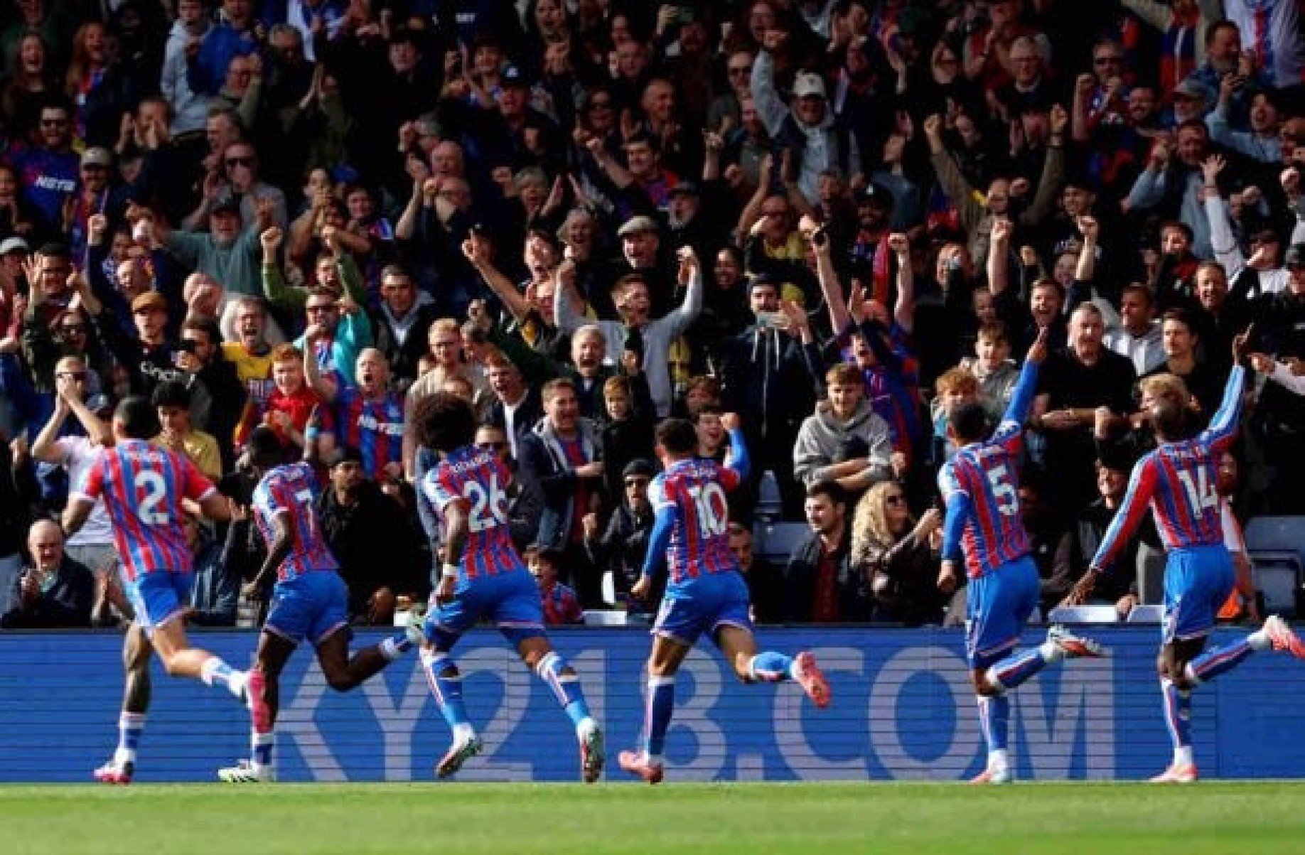 Crystal Palace marca 2 a 1 e acaba com invencibilidade do Liverpool