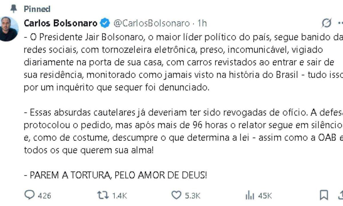 Postagem do vereador Carlos Bolsonaro cita tortura, mas pai endossava medida