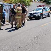 BH: mulher suspeita de cometer incêndio é presa com sinais de embriaguez - CBMMG/Divulgação