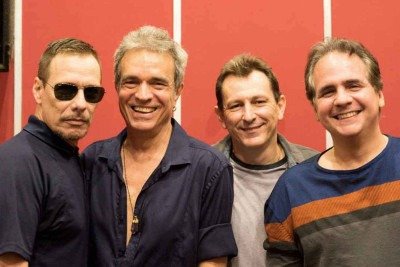 Marcelo da Costa, Arnaldo Brandão, Sérgio Vulcanis e Ricardo Bacelar integram 
a formação atual do Hanoi Hanoi, banda que foi 'adotada' pelos fãs mineiros -  (crédito: Marden Nascimento/divulgação)