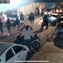 Ataque a tiros em distribuidora de bebidas mata dois e fere um  - Reprodução/Redes sociais