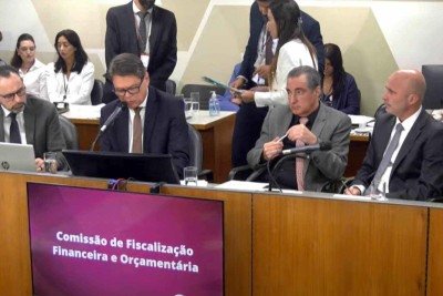 Deputados da Comissão de Fiscalização Financeira e Orçamentária aprovam federalização da MGI, em reunião nesta segunda-feira (29/9) -  (crédito: ALMG/Reprodução)