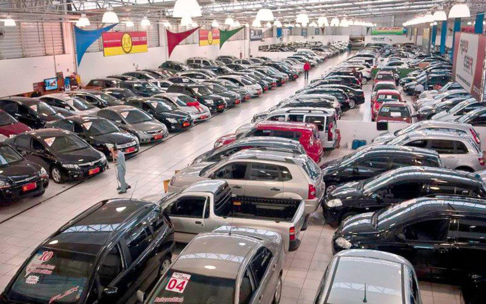 Vendas de carros usados crescem quase 14% em 2025 - DINO