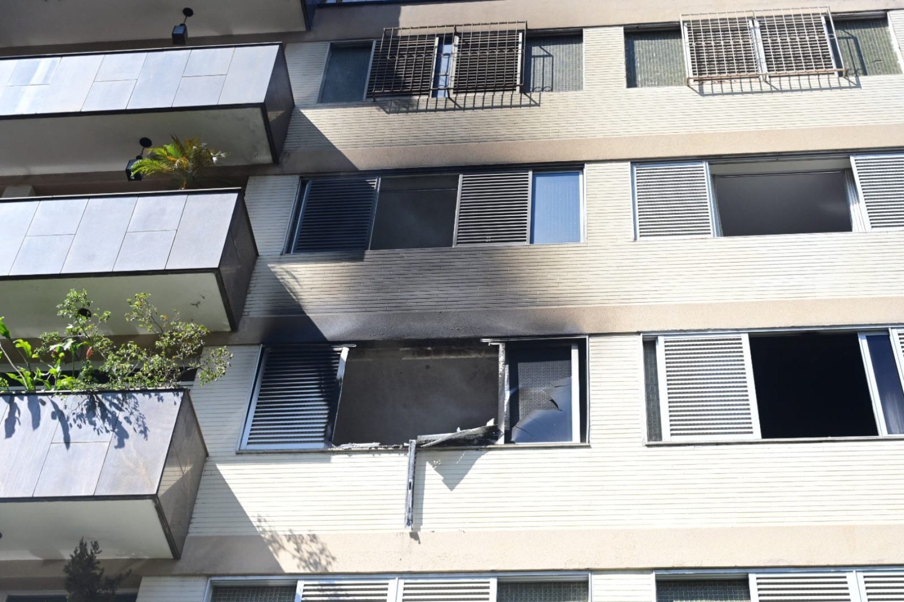 incêndio em quarto andar de um prédio de BH