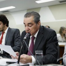 Líder do governo diz que há consenso para não vender prédios da UEMG - Alexandre Netto