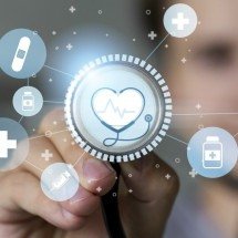 Série de webinars gratuitos debate redução de danos em saúde - Freepik