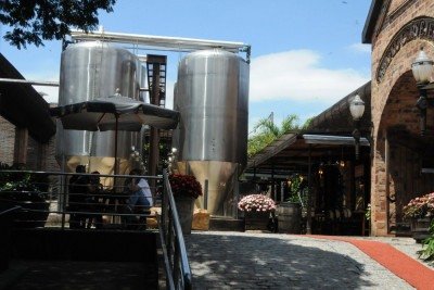 Fábrica da Backer no Bairro Olhos D'Água, em Belo Horizonte: a contaminação que ocorreu na cervejaria anos atrás é diferente da registrada agora, em São Paulo -  (crédito:  Paulo Filgueiras/EM/D.A Press -  11/01/2020)