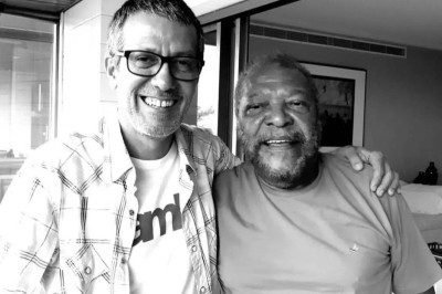 Marceu Vieira com Martinho da Vila; jornalista ia além dos textos e também compunha músicas -  (crédito: Reprodução/Redes sociais)