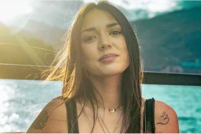Aos 25 anos, Camila Guevara celebra a indicação ao Grammy Latino, que a coloca ao lado de  nomes como Gloria estefan; ela concorre com as brasileiras Juliane Gamboa e Sued Nunes -  (crédito: Instagram/Reprodução)