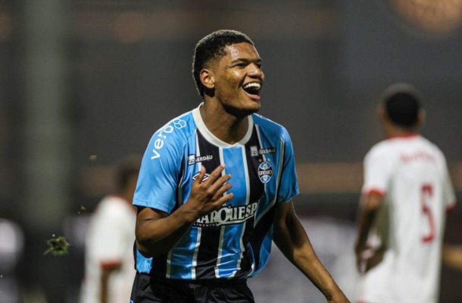 Grêmio despacha Bragantino e encara Palmeiras na semifinal do Brasileiro Sub-17