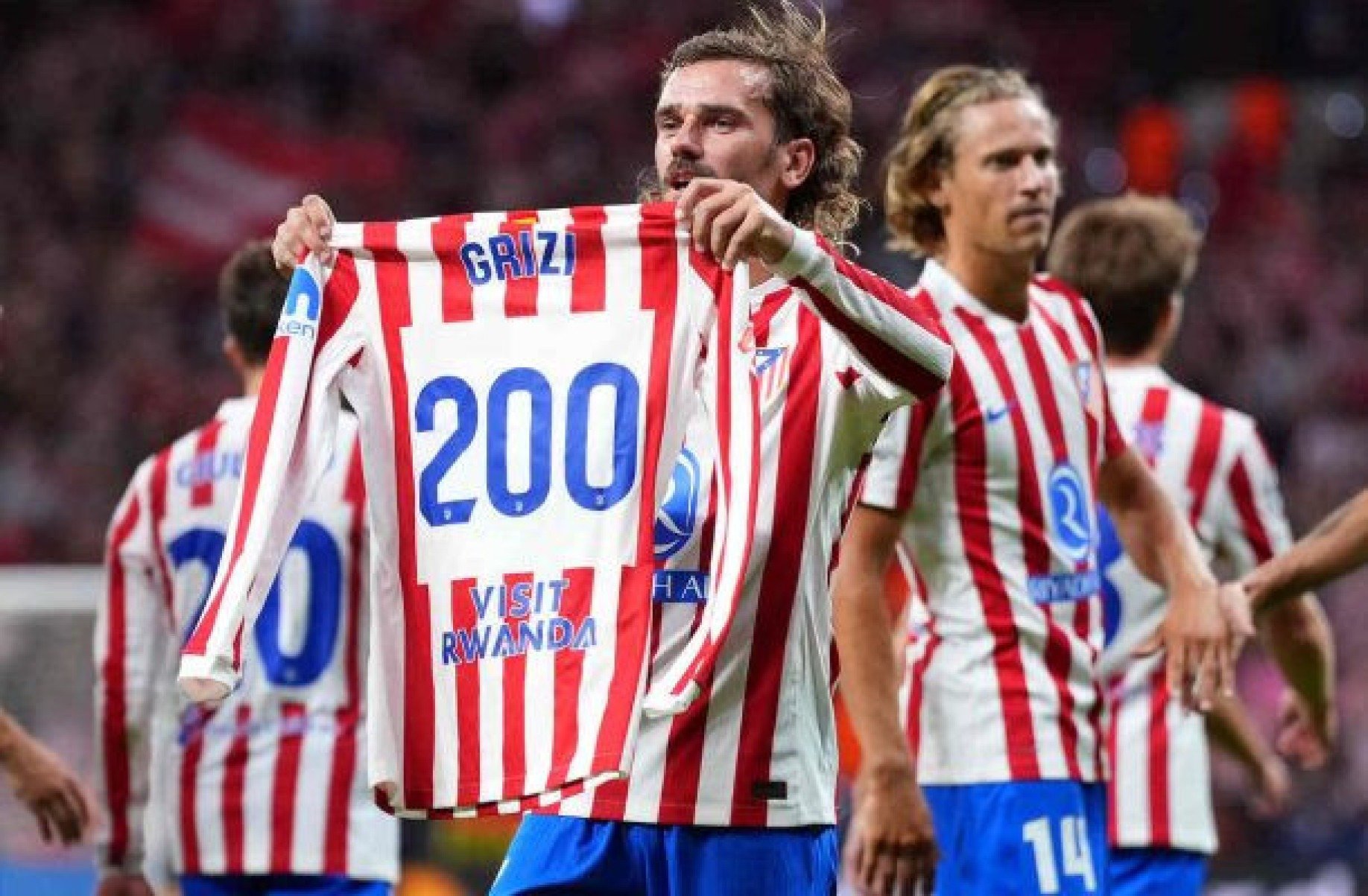 Griezmann chega a 200 gols, e Atlético goleia o Frankfurt pela Champions