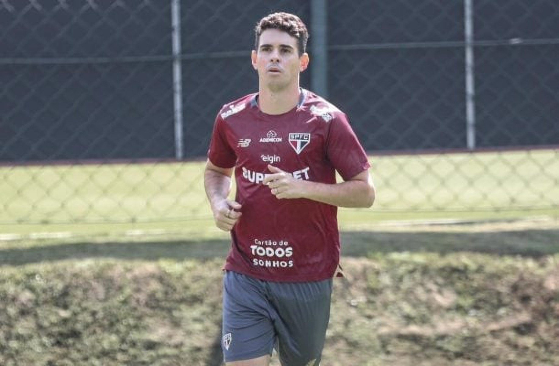 Crespo pede paciência na recuperação de Oscar: ???Aqui não tem super-heróis???