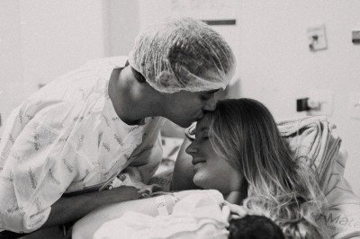 Nikolas com a esposa, Lívia Orletti -  (crédito: Reprodução/Redes sociais)