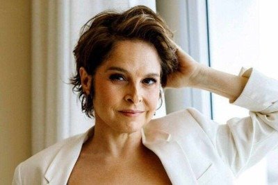 Os sintomas da menopausa induzida tendem a ser mais intensos do que na menopausa natural -  (crédito: Redes Sociais/Reprodução)