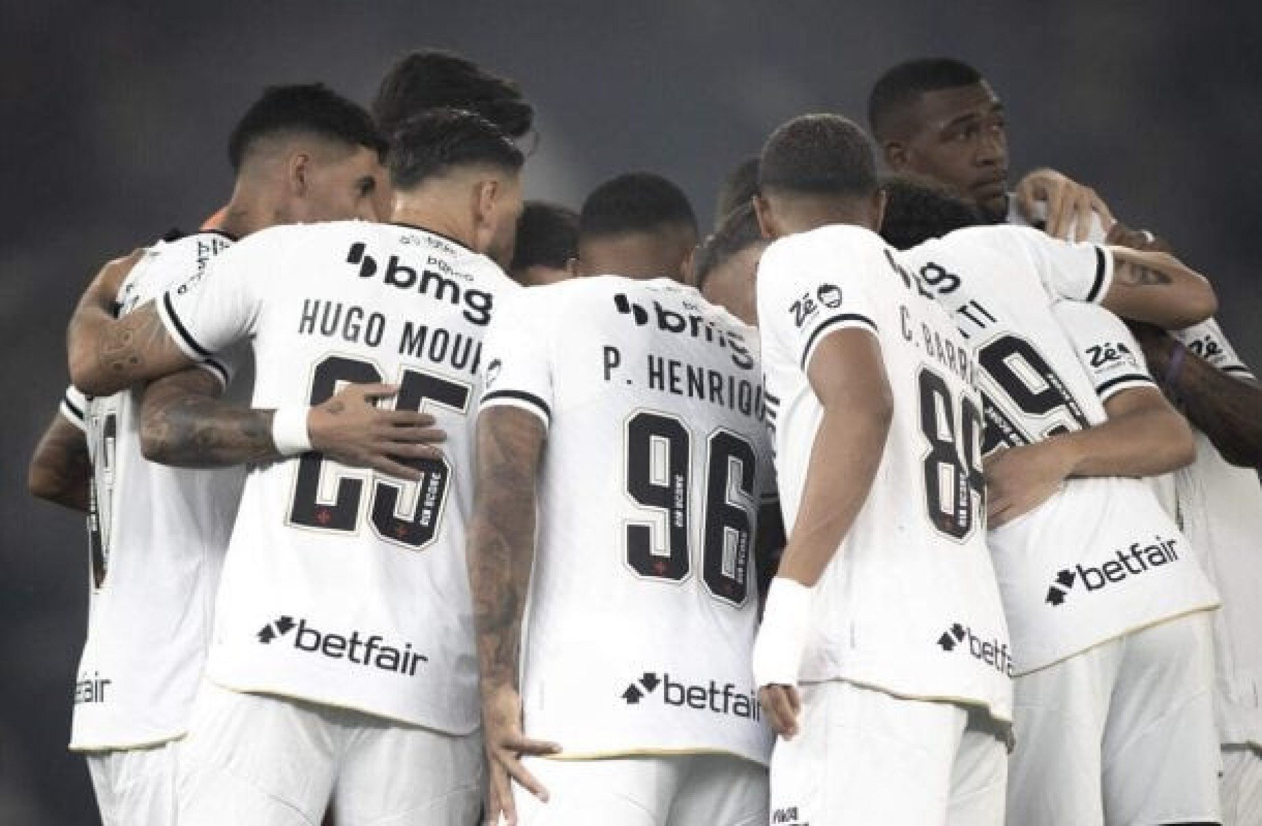 Veja os pendurados do Vasco para o jogo contra o Palmeiras