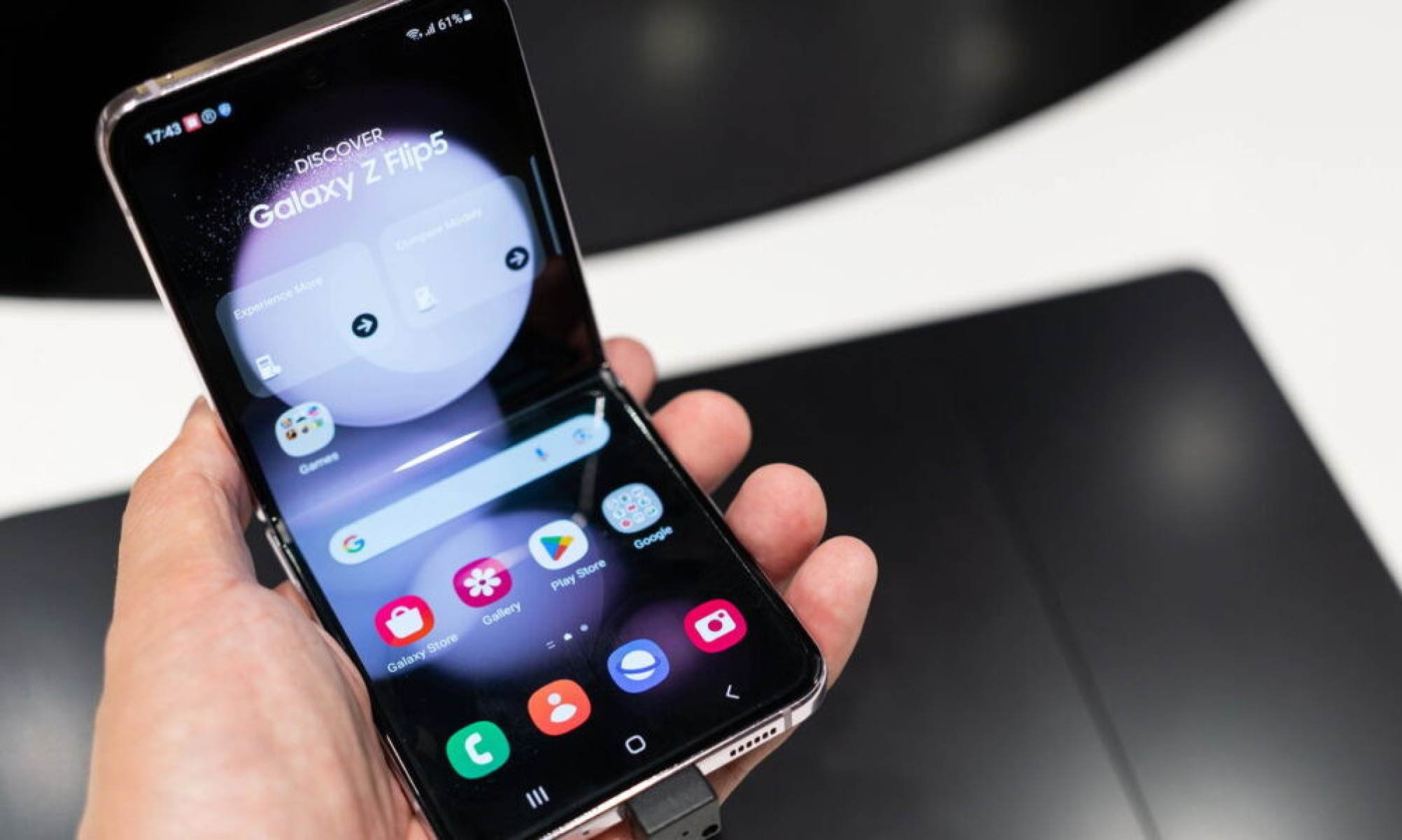 Prós e contras que você precisa saber sobre os celulares dobráveis -  (crédito: Tupi)