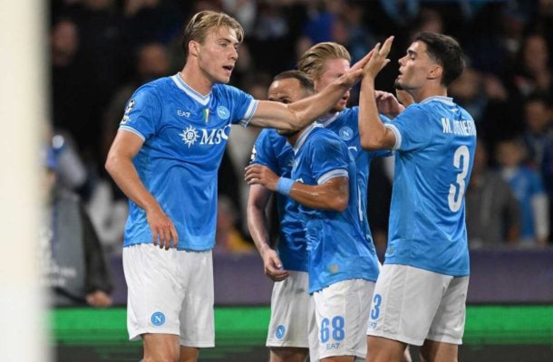 Højlund e De Bruyne se destacam, e Napoli vence o Sporting na Champions