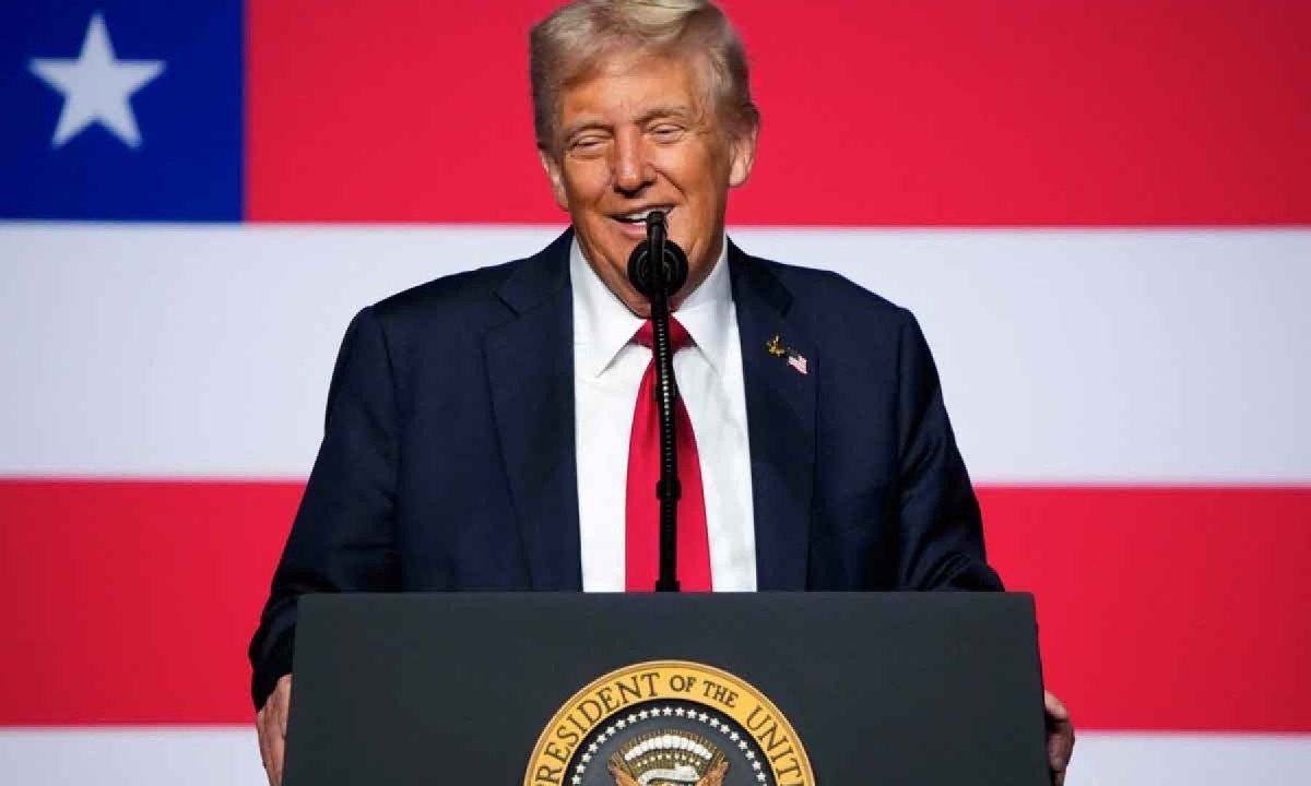 O presidente dos Estados Unidos, Donald Trump tem diferenças com o presidente Lula que podem ser superadas -  (crédito: Andrew Harnik/Getty Images via AFP)