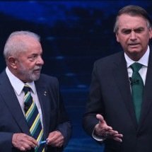 Isenção do IR: redes lembram que Bolsonaro prometeu e não cumpriu - Nelson Almeida/AFP