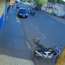 A vítima relatou à polícia que o irmão tem diversas passagens criminais  -  (crédito: Reprodução/Redes Sociais)