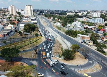 Nova fase da obra na Avenida Cristiano Machado, em Belo Horizonte, começa nesta quinta-feira (2/10) e causa lentidão no trânsito -  (crédito: Leandro Couri/EM/DA Press)