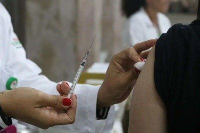 Por conta de diversas alterações no corpo da mulher durante a gestação, ela é um grupo de risco para a covid-19 e deve se vacinar -  (crédito: Rovena Rosa/Agência Brasil/Arquivo)