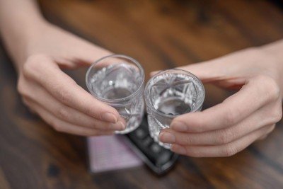 Quais são os antídotos para intoxicação por metanol — e como custo interfere nisso -  (crédito: BBC)