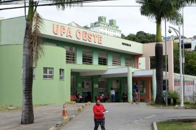 Vítima deu entrada na UPA Oeste em estado grave e morreu durante atendimento médico       -  (crédito: Tulio Santos/EM/D.A Press)