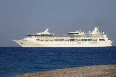 Um navio de cruzeiro da Royal Caribbean foi palco de um surto de norovírus durante uma viagem que começou em San Diego, nos Estados Unidos. -  (crédito: Wikimedia Commons/Pjotr Mahhonin)