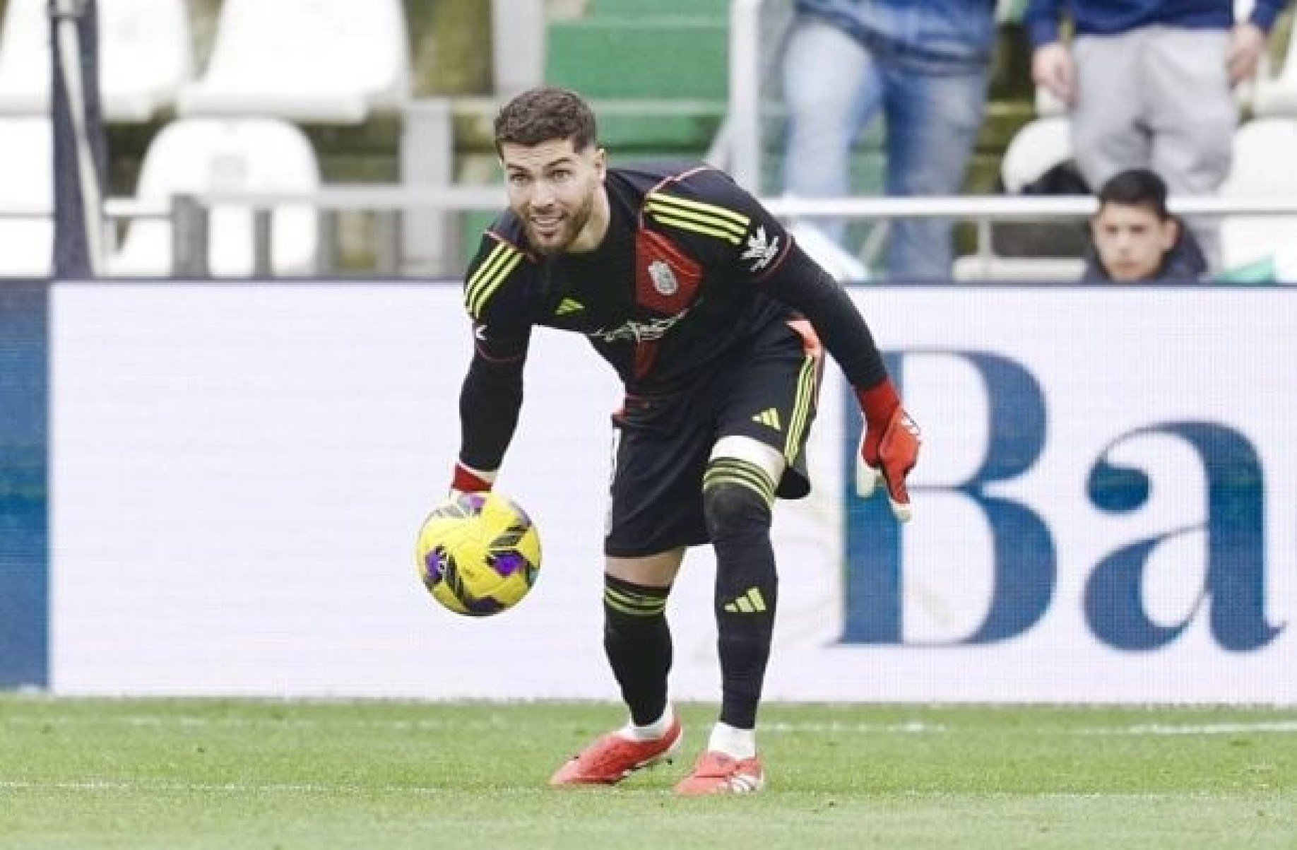 Filho de Zidane é convocado pela Argélia pela primeira vez