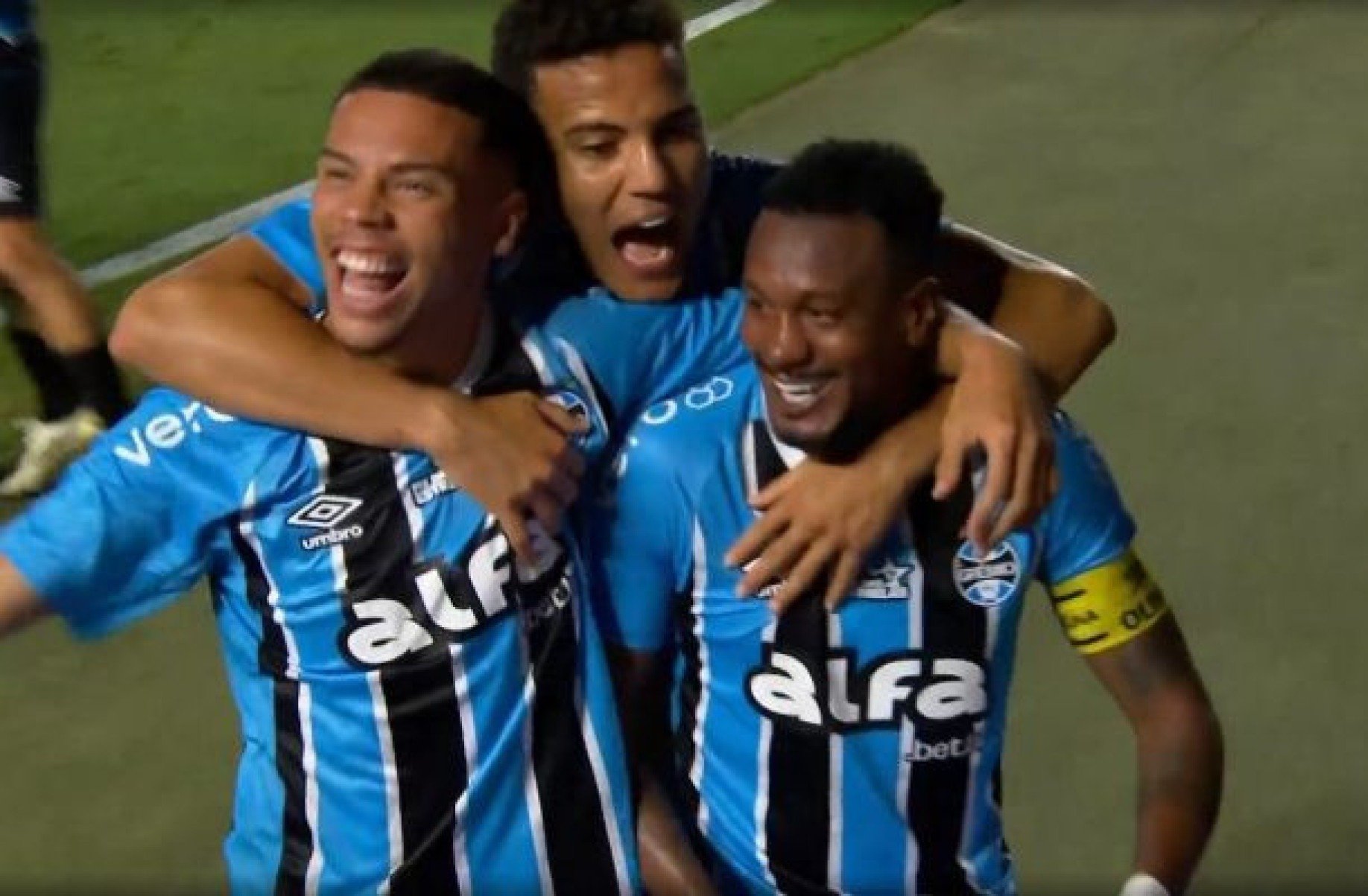 Empate não agrada, mas Grêmio vibra com fase invicta fora de casa no returno