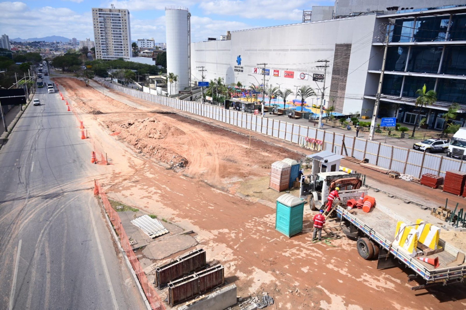 Nova fase da obra na Avenida Cristiano Machado, em Belo Horizonte, começa nesta quinta-feira (2/10) e causa lentidão no trânsito-Leandro Couri/EM/DA Press
