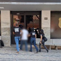 Motoboy é preso por se masturbar perto de mulheres e adolescentes em BH  - PCMG
